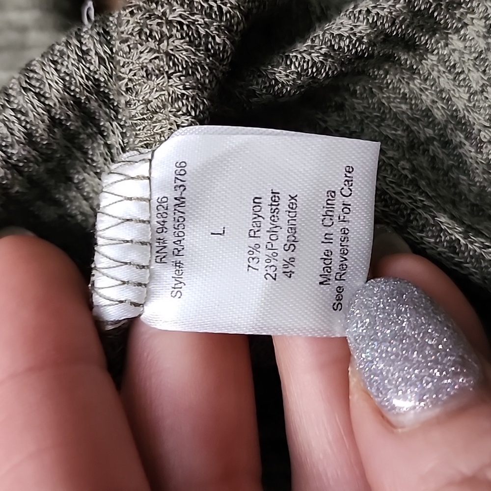 Sweater - Picture 7 of 7